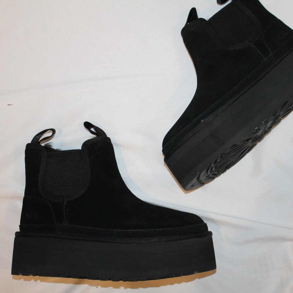 UGG WOMEN'S NEUMEL PLATFORM‎ SUEDE SHEARLING LINED ANKLE BOOTS BLACK - Picture 4 of 8